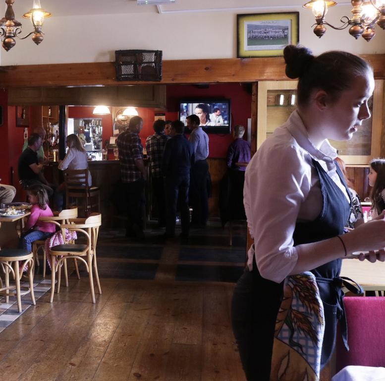The Seaview Tavern Ballygorman Exteriér fotografie
